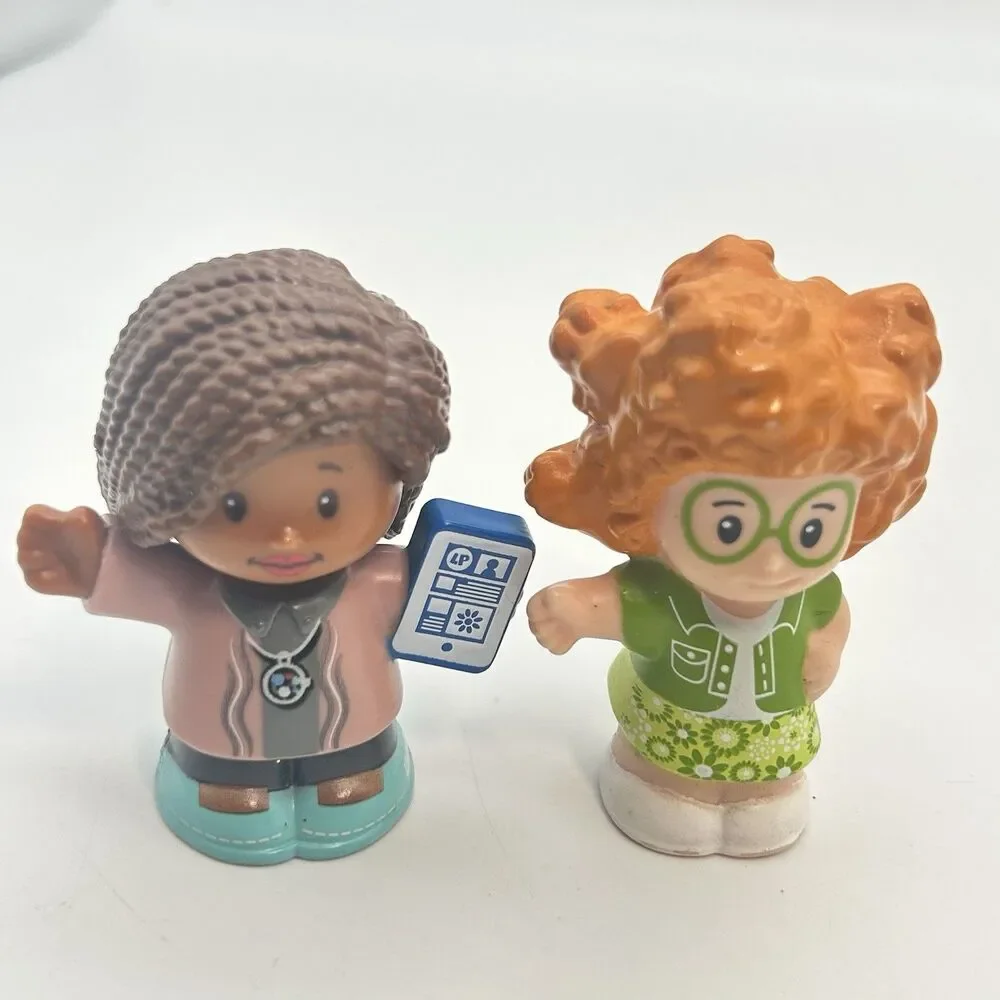 Fisher Price Little People Sophie And Dr.  Audrey